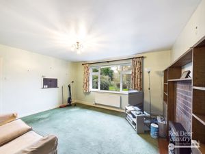 Sitting Room- click for photo gallery